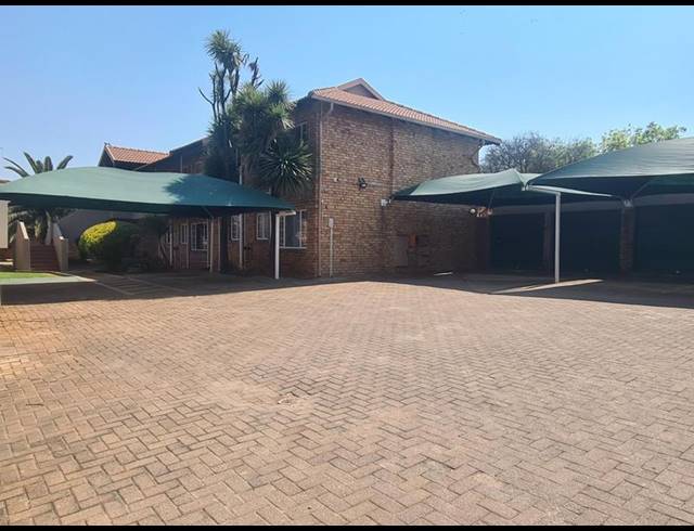 2 BEDROOM PROPERTY TO RENT IN KENLEAF